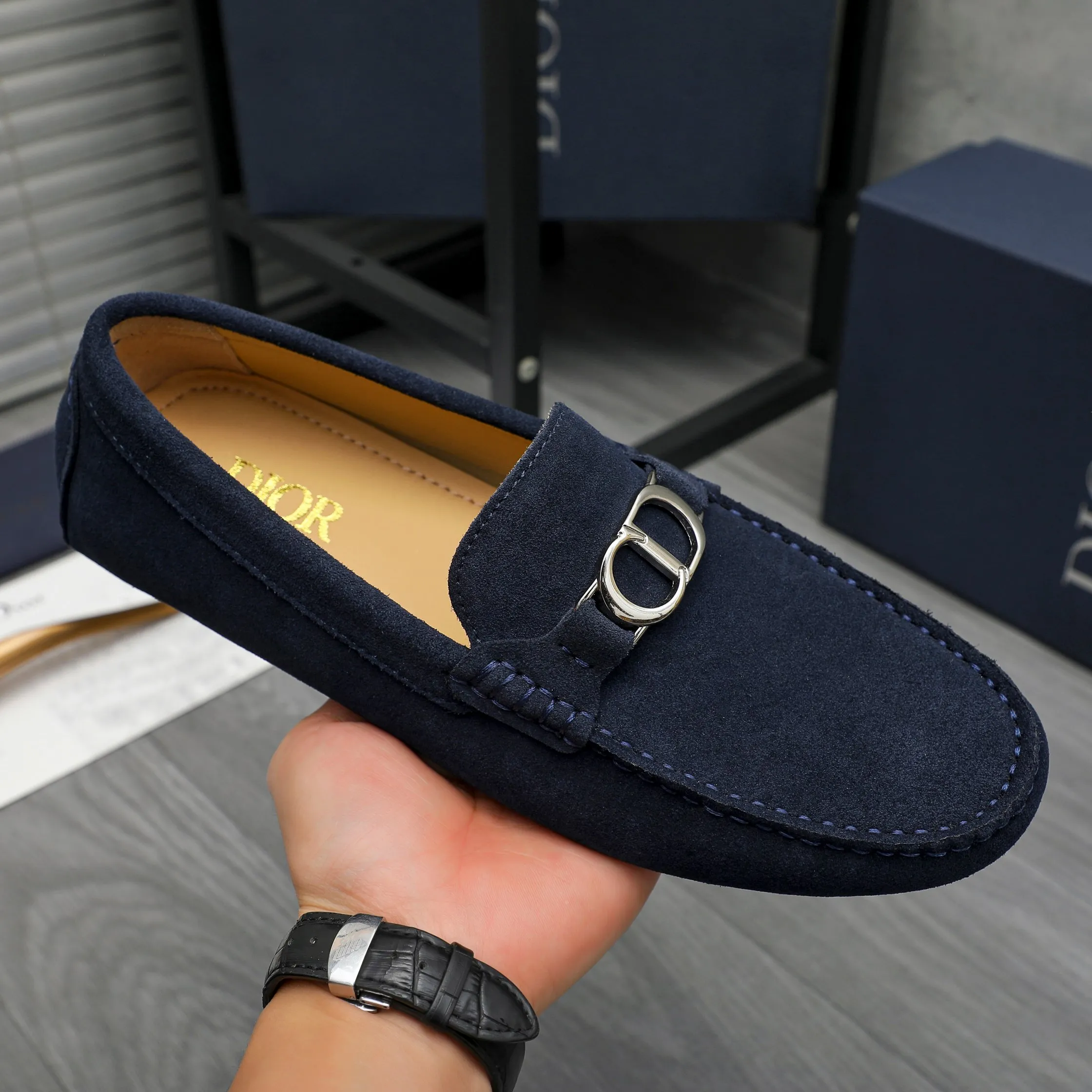 Men's shoes 💰p420 Product trademark: Dior "Dior" casual slip-on men's shoes Regular size: 38-44 Product materials: Selected frosted cowhide upper, sheepskin lining, rubber outsole